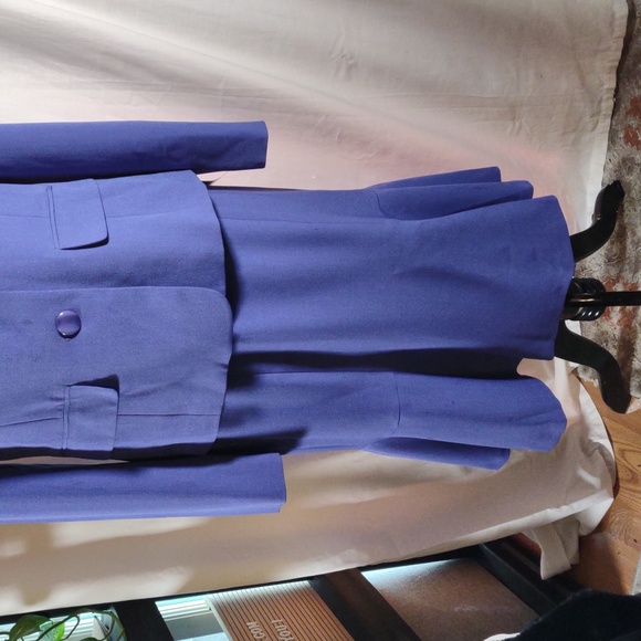 NWT Le Suit Elegant Purple/Merino Blue Blazer & Skirt Suit - Size 8 - Picture 3 of 15
